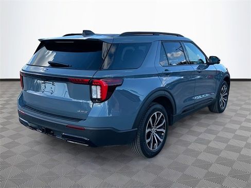 Used 2026 Ford Explorer ST-Line image 5