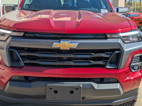 Certified 2026 Chevrolet Colorado LT w/ LT Convenience Package RWD image 9