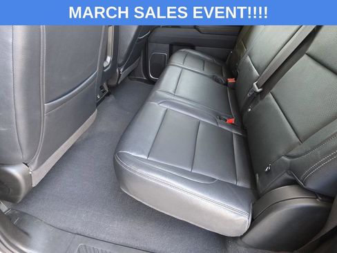 Used 2024 Chevrolet Silverado 1500 LT image 11