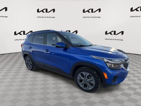 Used 2024 Kia Seltos S image 2
