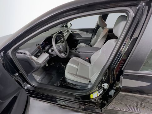 Used 2025 Toyota Camry SE w/ Multimedia Upgrade Package FWD image 15