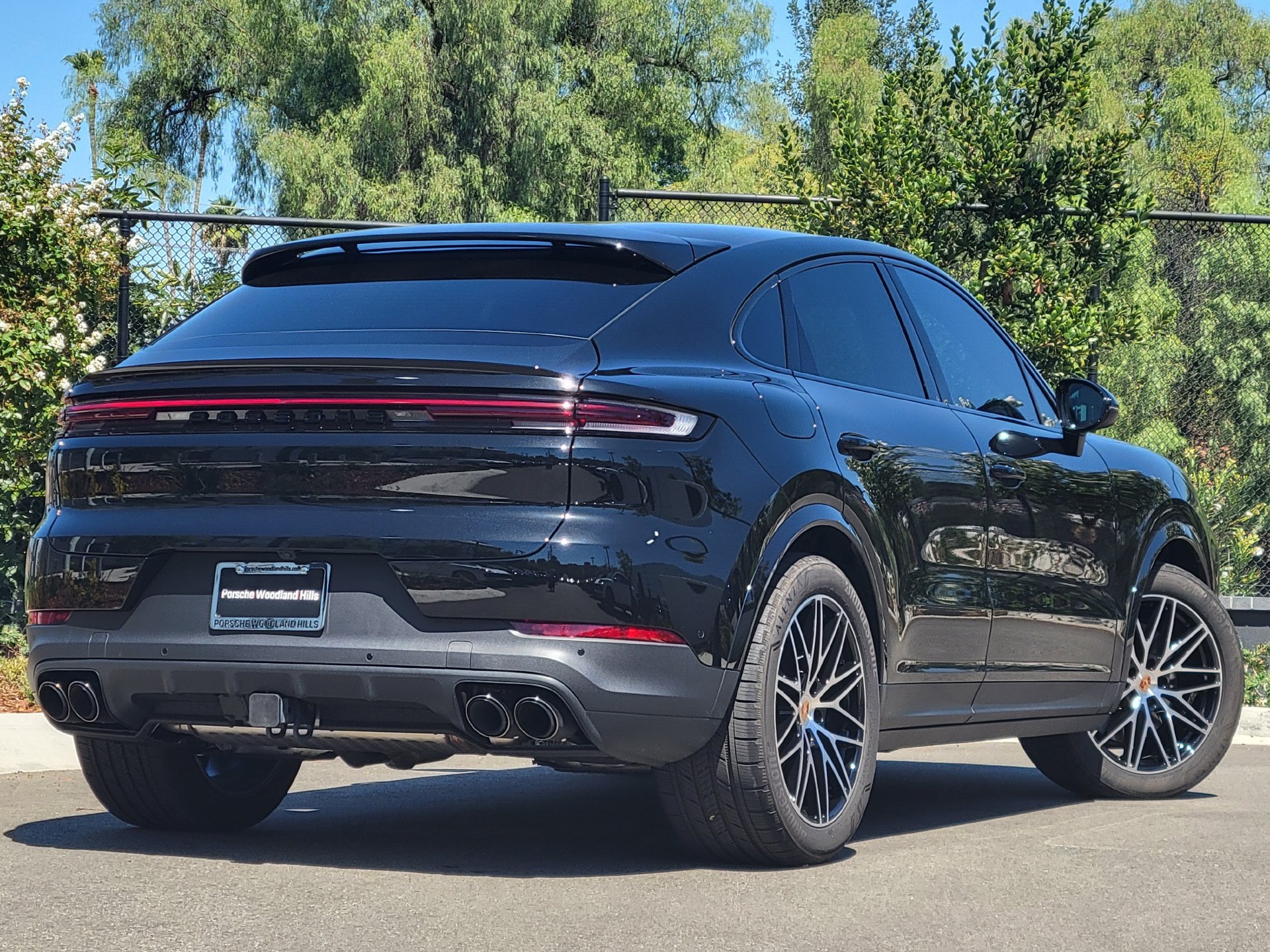 Certified 2026 Porsche Cayenne Coupe AWD/4WD image 7