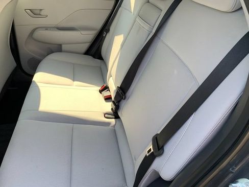 Certified 2025 Hyundai Kona SEL AWD/4WD image 17