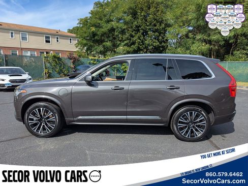 Certified 2024 Volvo XC90 T8 Plus w/ Protection Package Premier image 7