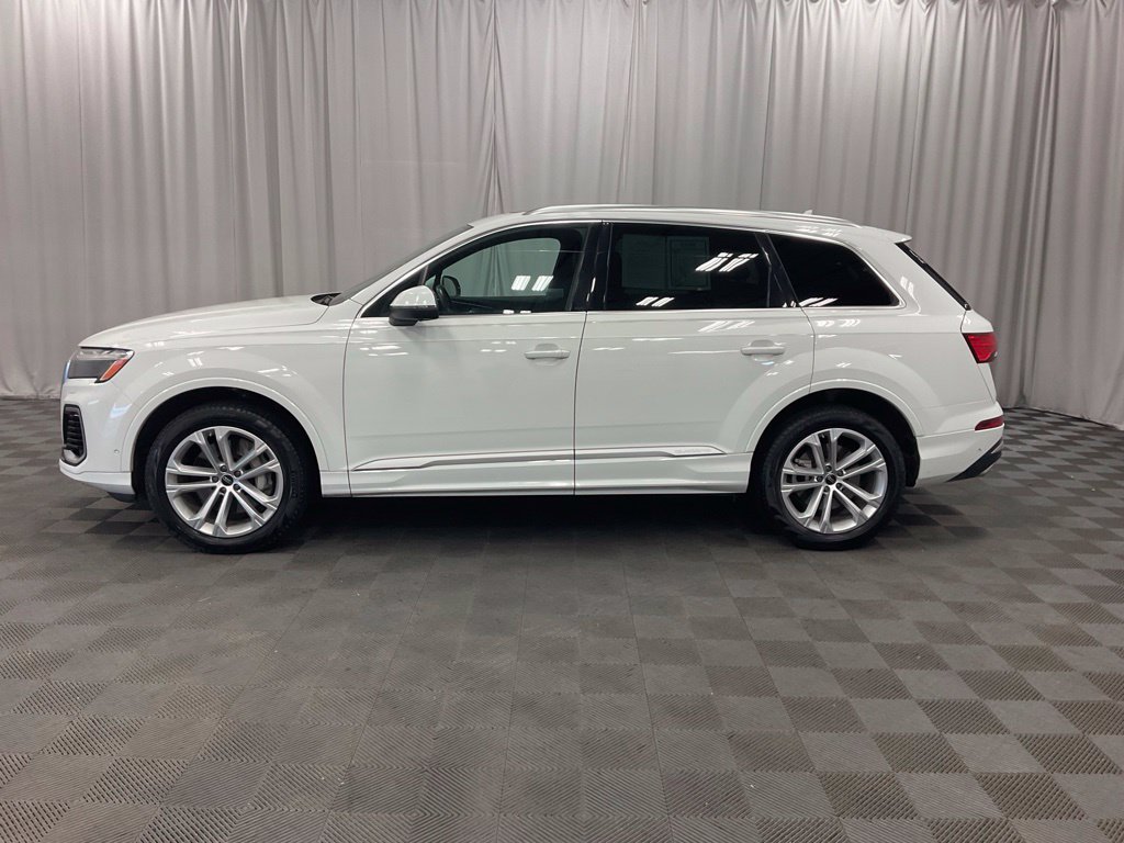 Used 2025 Audi Q7 3.0T Premium Plus AWD/4WD image 5