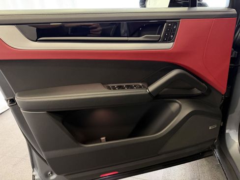 New 2026 Porsche Cayenne S image 15