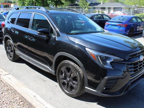 Used 2023 Subaru Ascent Onyx Edition AWD/4WD image 5