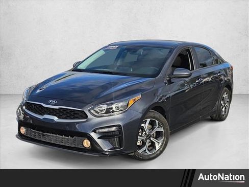Used 2021 Kia Forte LXS image 1