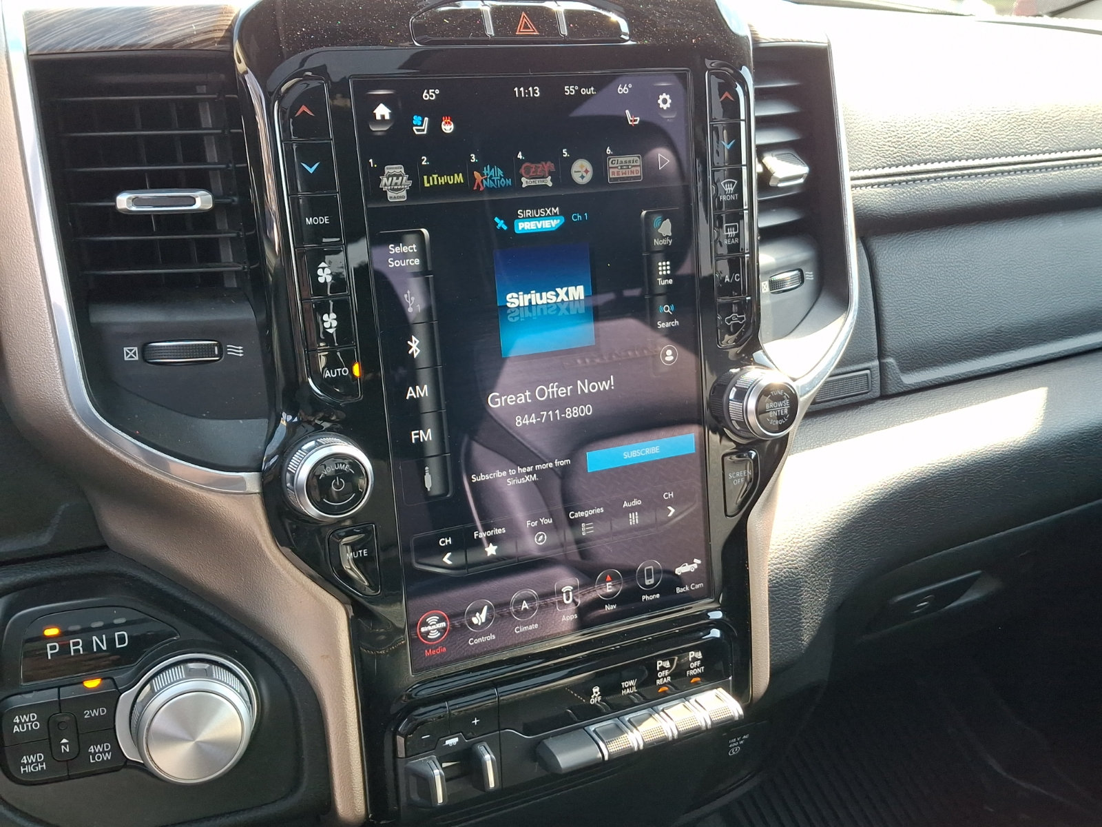 Used 2020 RAM 1500 Laramie AWD/4WD image 17