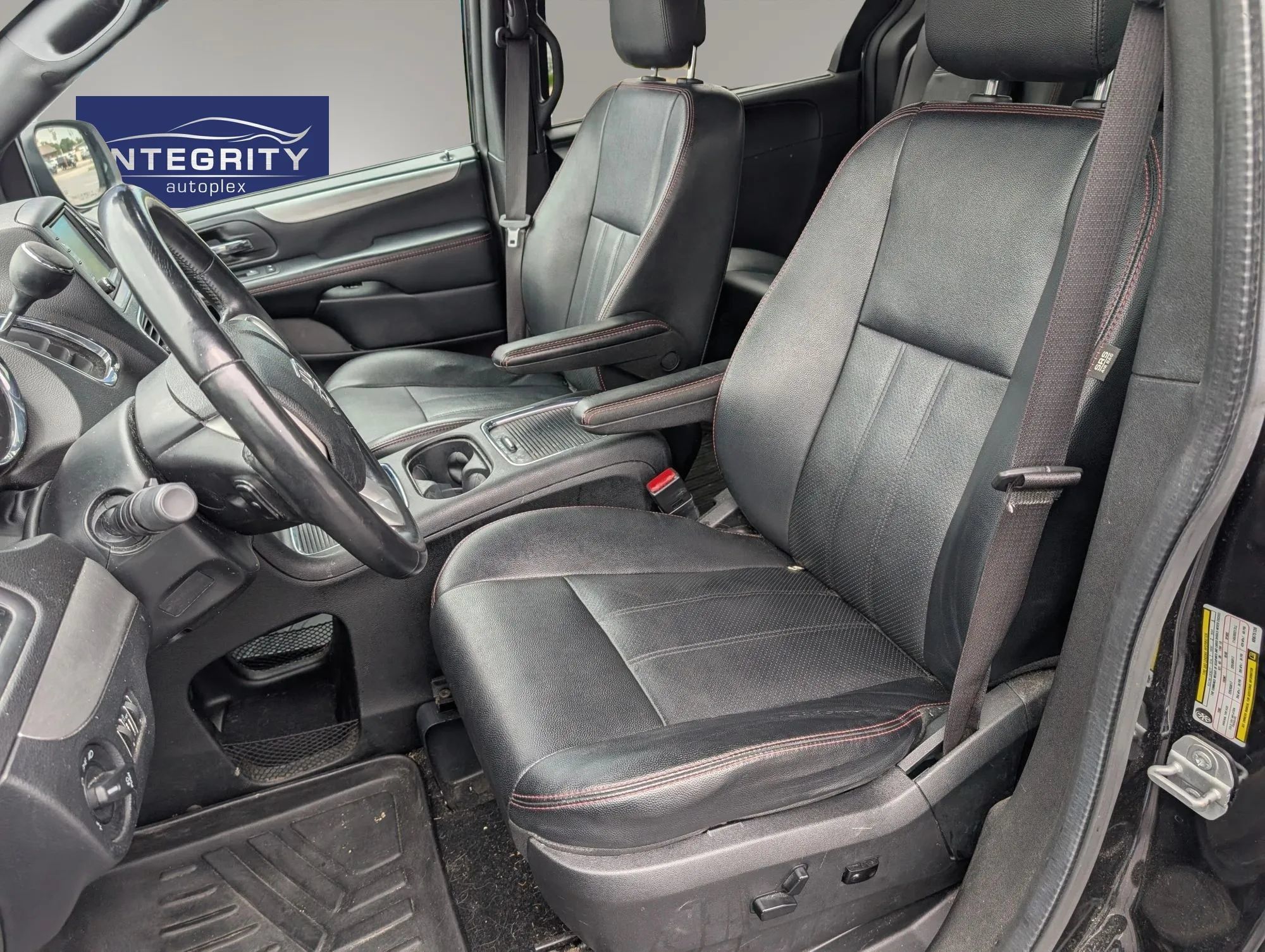 Used 2019 Dodge Grand Caravan GT FWD image 9