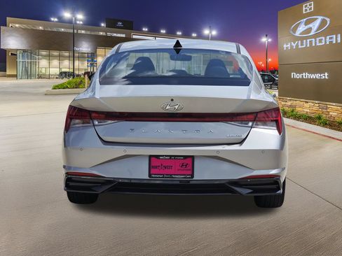 Used 2023 Hyundai Elantra Limited FWD image 8