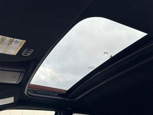 Used 2016 Lincoln Navigator Select image 15