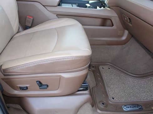 Used 2024 RAM 2500 Limited w/ Towing Technology Group image 19