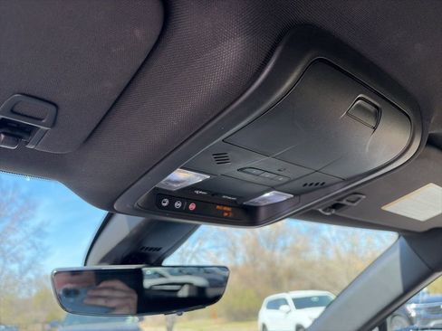 Used 2020 Chevrolet Blazer Premier w/ Driver Confidence II Package image 21