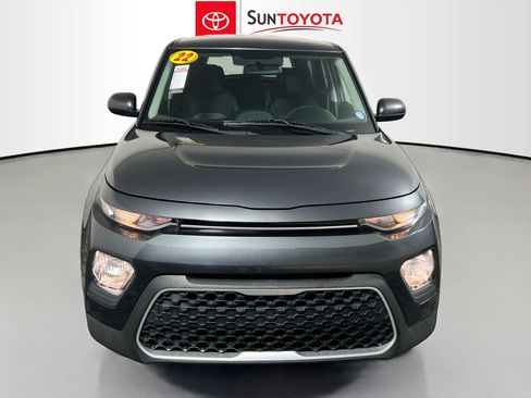 Used 2022 Kia Soul LX image 10