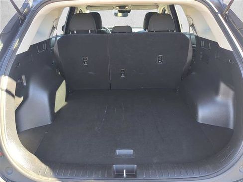 Used 2024 Kia Sportage LX image 7