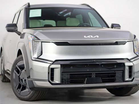 Used 2024 Kia EV9 GT-Line image 4