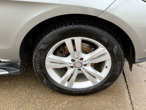 Used 2015 Mercedes-Benz ML 350 ML 350 4MATIC Sport Utility 4D image 48