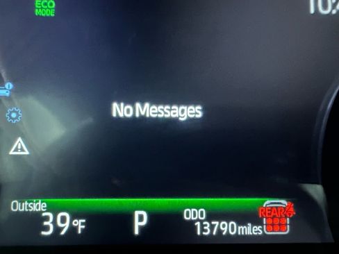 Used 2025 Toyota Sienna LE image 24