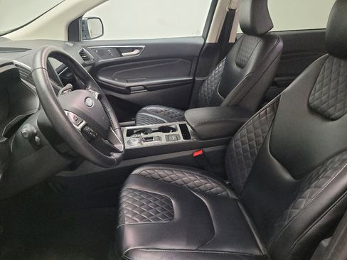 Used 2024 Ford Edge Titanium image 17