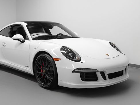 Certified 2016 Porsche 911 Carrera GTS RWD image 9