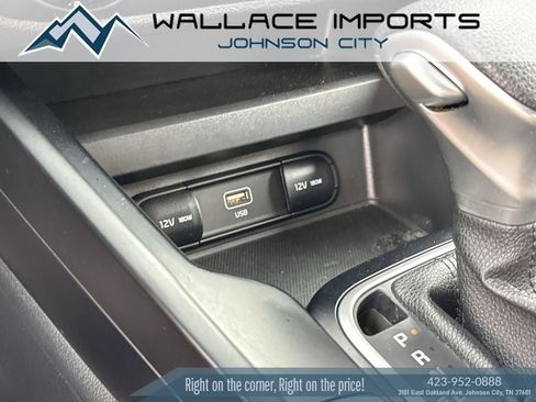 Used 2024 Kia Soul LX w/ Option Group 015 FWD image 24