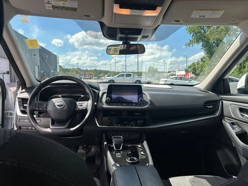 Certified 2025 Nissan Rogue SV AWD/4WD image 25