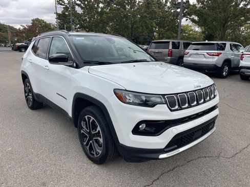 Used 2022 Jeep Compass Limited image 10