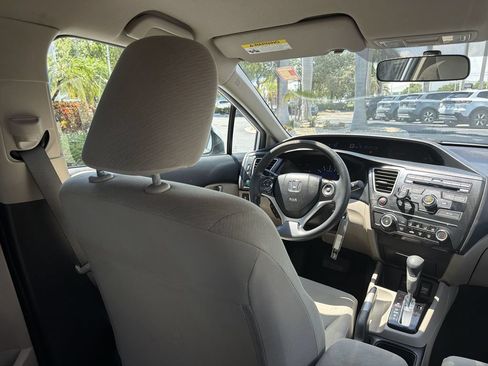 Used 2013 Honda Civic LX image 17