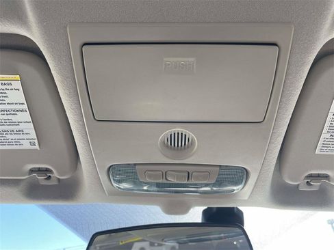 Used 2018 Ford Fiesta SE image 23