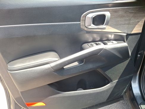 Used 2022 Kia Sorento X-Line EX image 13