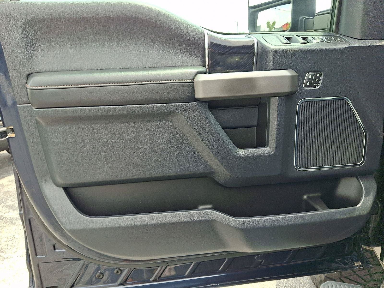 Used 2022 Ford F350 Platinum AWD/4WD image 14