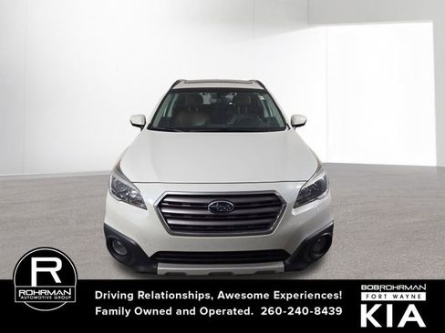 Used 2017 Subaru Outback 3.6R Touring w/ Popular Package #5A image 3
