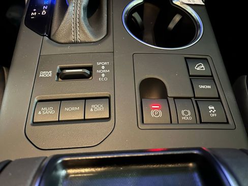 New 2026 Toyota Highlander XLE AWD/4WD image 28
