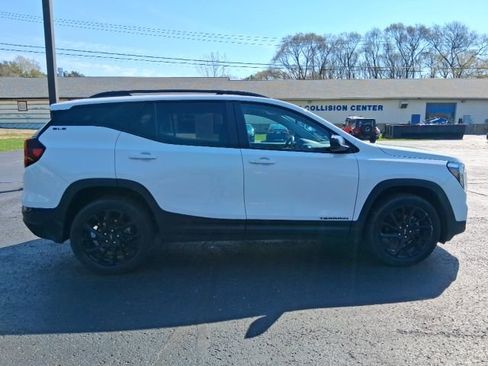 Used 2023 GMC Terrain SLE w/ Driver Convenience Package AWD/4WD image 7