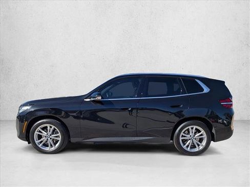 Used 2025 BMW X3 xDrive30i w/ Premium Package image 9