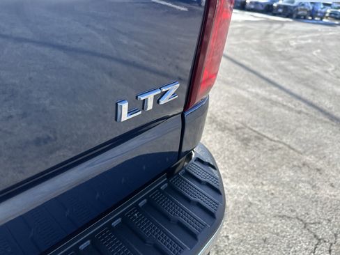 Certified 2022 Chevrolet Silverado 2500 LTZ w/ LTZ Plus Package image 8