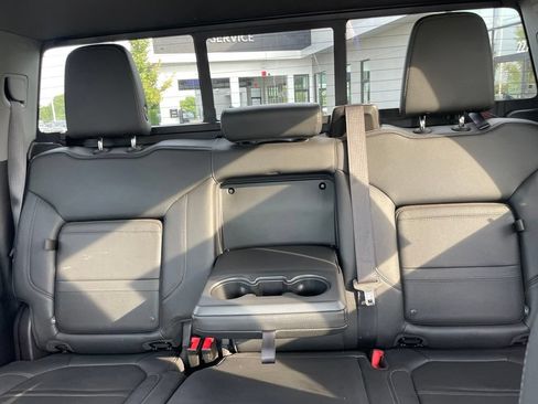 Used 2022 GMC Sierra 2500 Denali w/ Denali Ultimate Package AWD/4WD image 24