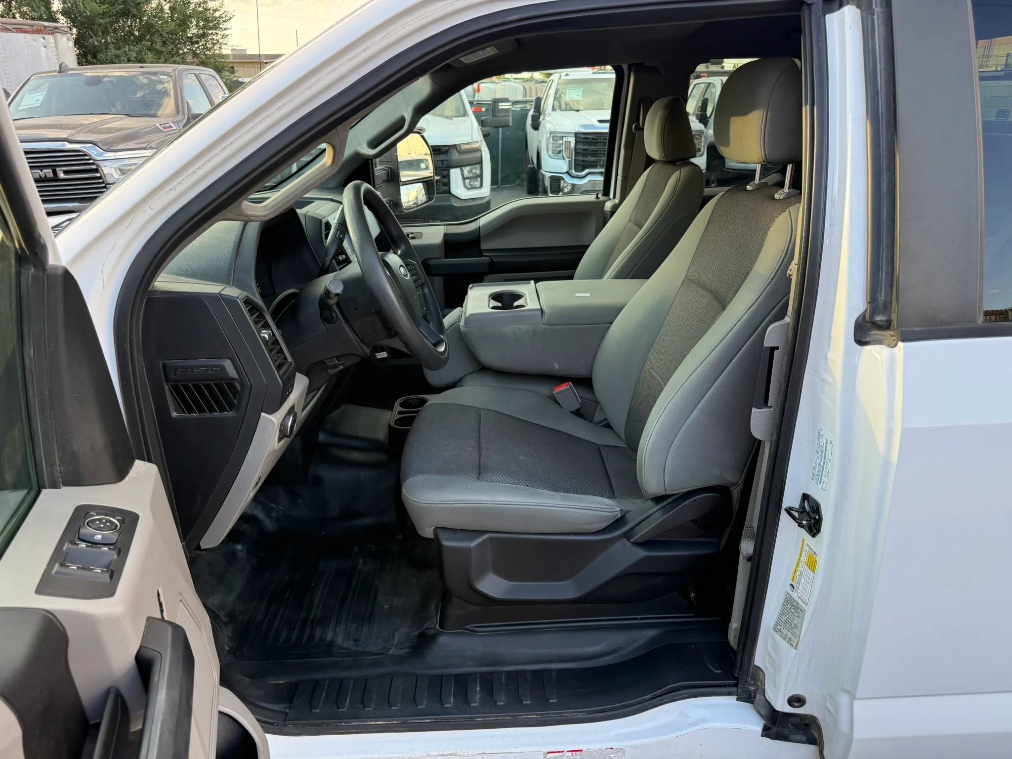 Used 2018 Ford F150 XL w/ Equipment Group 101A Mid AWD/4WD image 19