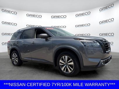 Certified 2022 Nissan Pathfinder SL w/ SL Black Package
