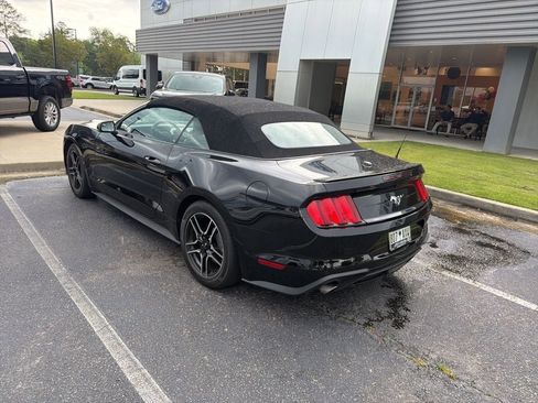 Used 2020 Ford Mustang Premium RWD image 12