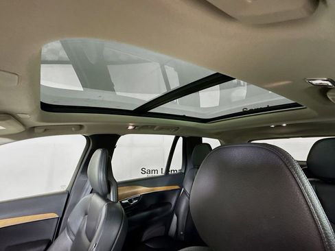 Used 2021 Volvo XC90 T6 Momentum image 22