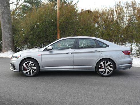 Used 2019 Volkswagen Jetta GLI Autobahn image 9