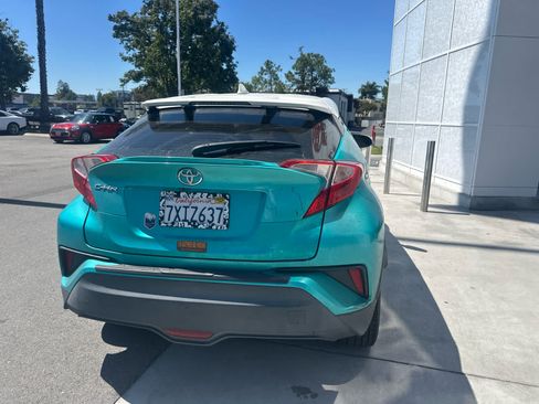 Used 2018 Toyota C-HR XLE FWD image 6