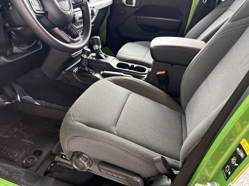 New 2026 Jeep Wrangler Unlimited Sport AWD/4WD image 33