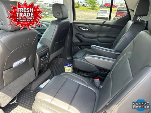 Used 2019 Chevrolet Traverse LT w/ LT Premium Package AWD/4WD image 6