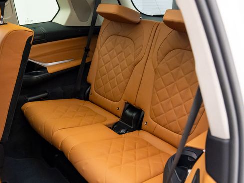 New 2026 BMW X7 xDrive40i image 20