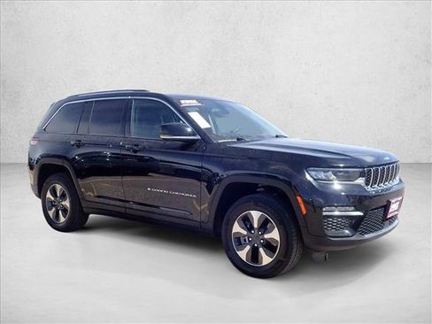 Used 2022 Jeep Grand Cherokee Limited 4xe image 5