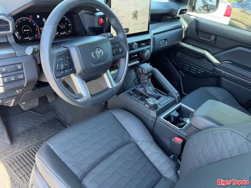 Certified 2026 Toyota 4Runner TRD Off-Road Premium image 19