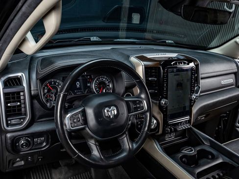 Used 2022 RAM 1500 Laramie w/ Laramie Southwest Edition image 16